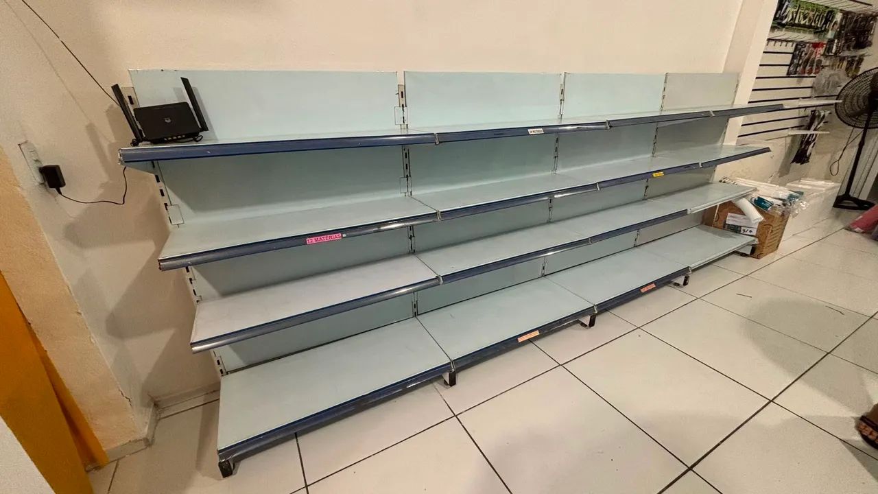 Vendo gôndola usada para loja - Foto 4