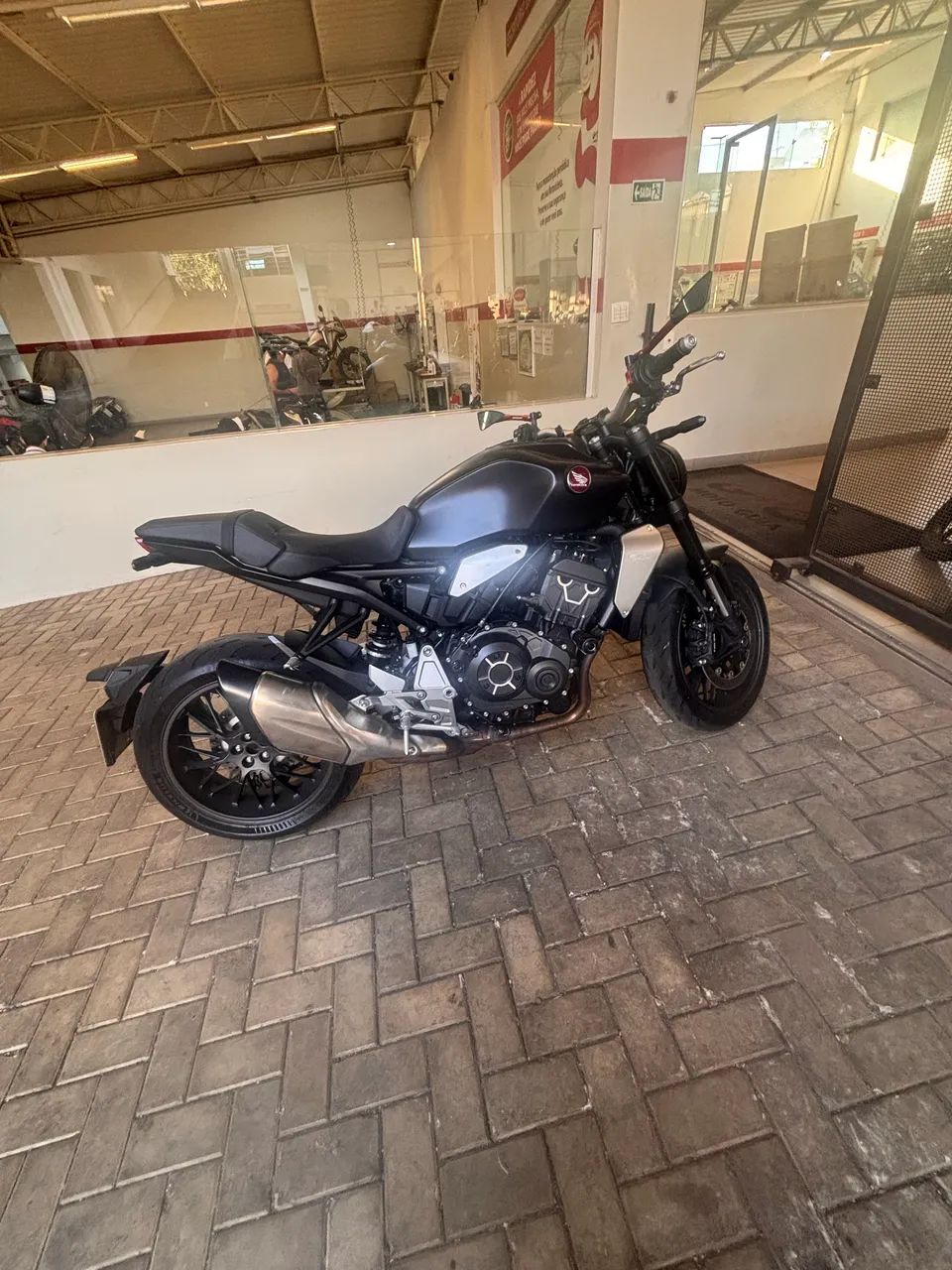 Cb1000 - Foto 3