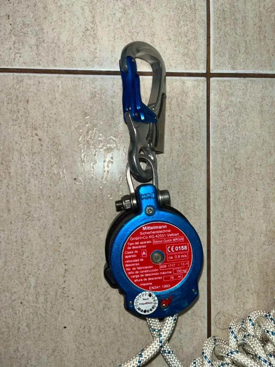 Descensor Automático Mittelmann MRG/9 + Corda 78m 9mm + Conectores | Excelente Estado - Foto 3