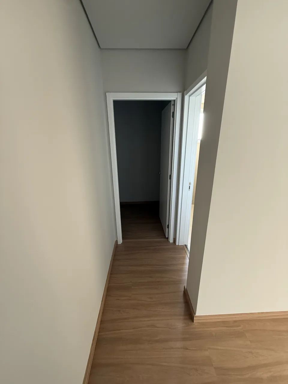 Alugo Apartamento com 2 dormitórios - Edifício Sequoia - Maringá/PR - Próximo a UEM  - Foto 2