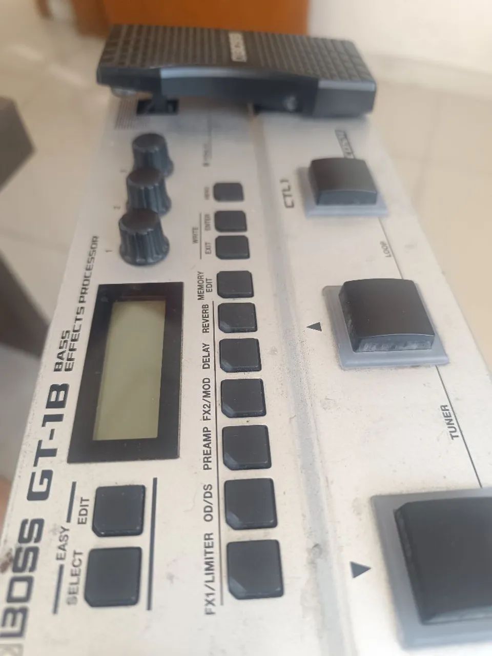 Pedaleira Boss GT1-B 