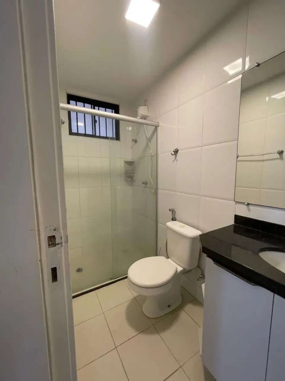 ALUGO APARTAMENTO MOBILIADO COM 2/4 e 2 vagas - Foto 3