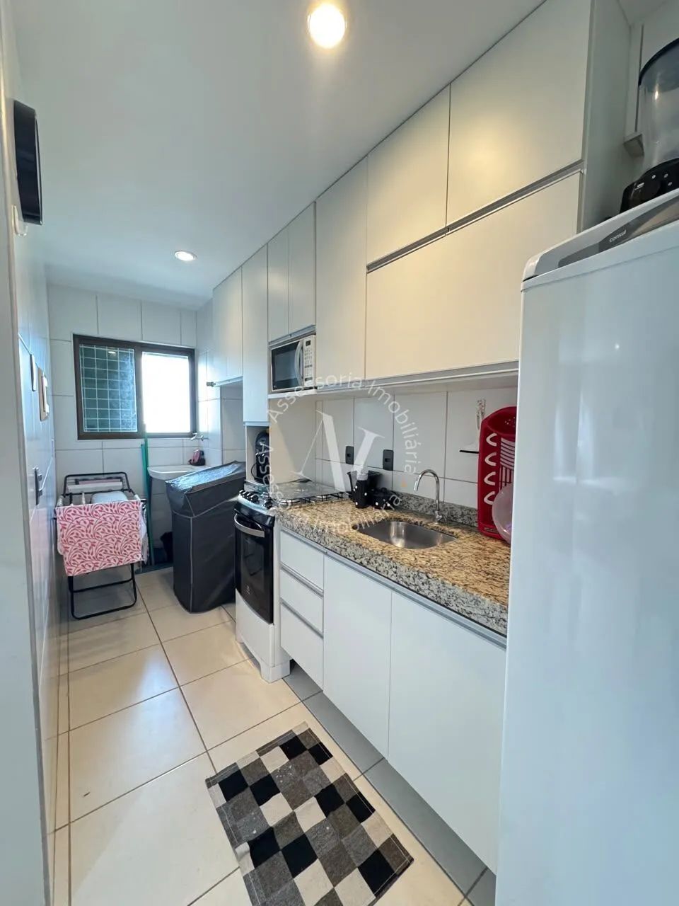 Studio Mobiliado a 50 m da Praia - Foto 2