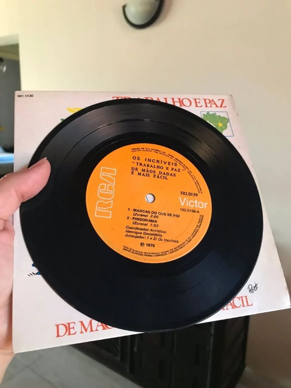 vinil compacto os incríveis trabalho e paz 1976 - Foto 5