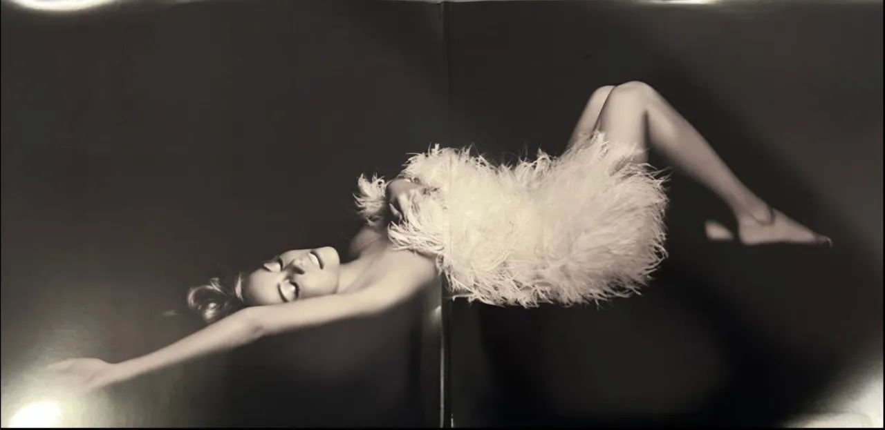 LP Disco de Vinil - E=MC² - Mariah Carey (discos Pink Fluorescent) - Foto 3
