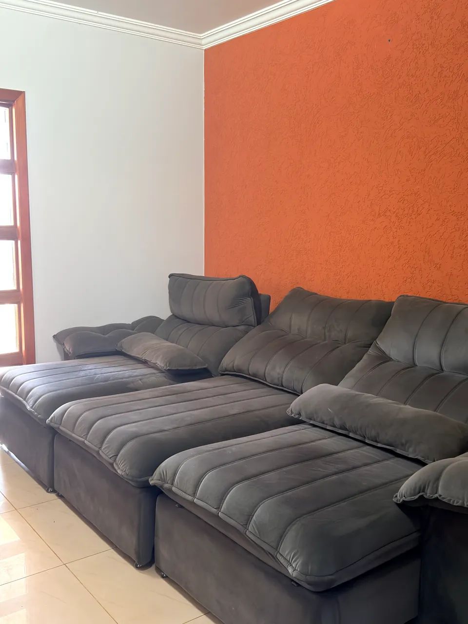 Vendo sofá novinho  impecável cinza - Foto 5