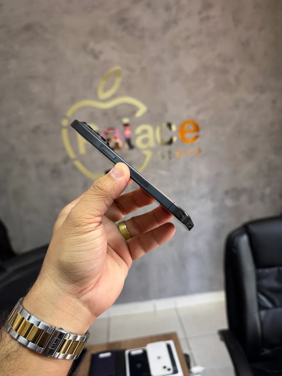 iPhone 15 Pro 128G - Foto 2