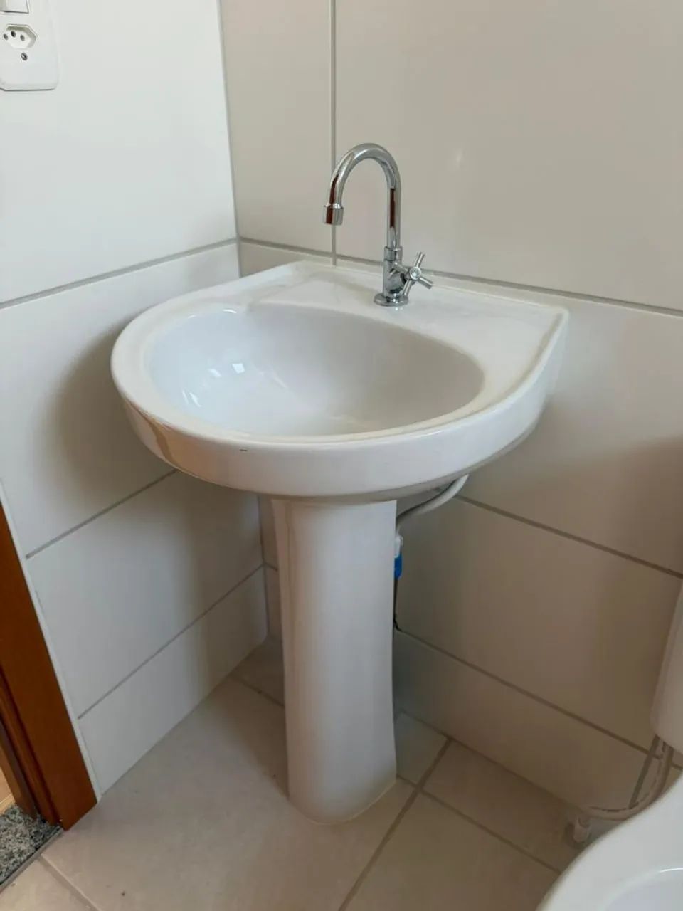Pia e torneira novos - Foto 2
