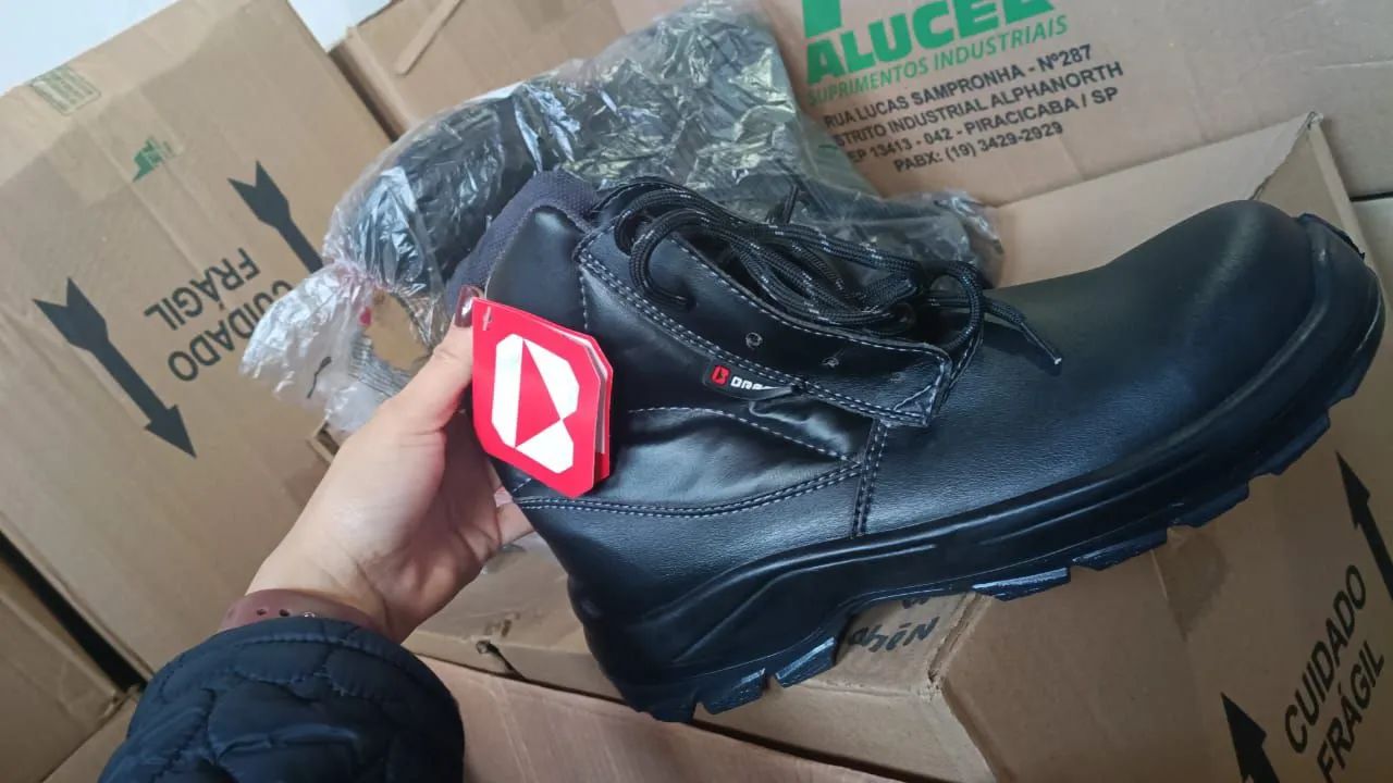 Botas - Foto 2