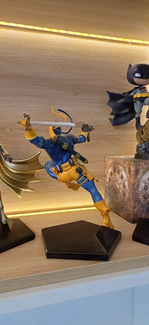 Deathstroke -IRON STUDIOS  art scale 1:10 dc comics (Com caixa arte )  - Foto 3