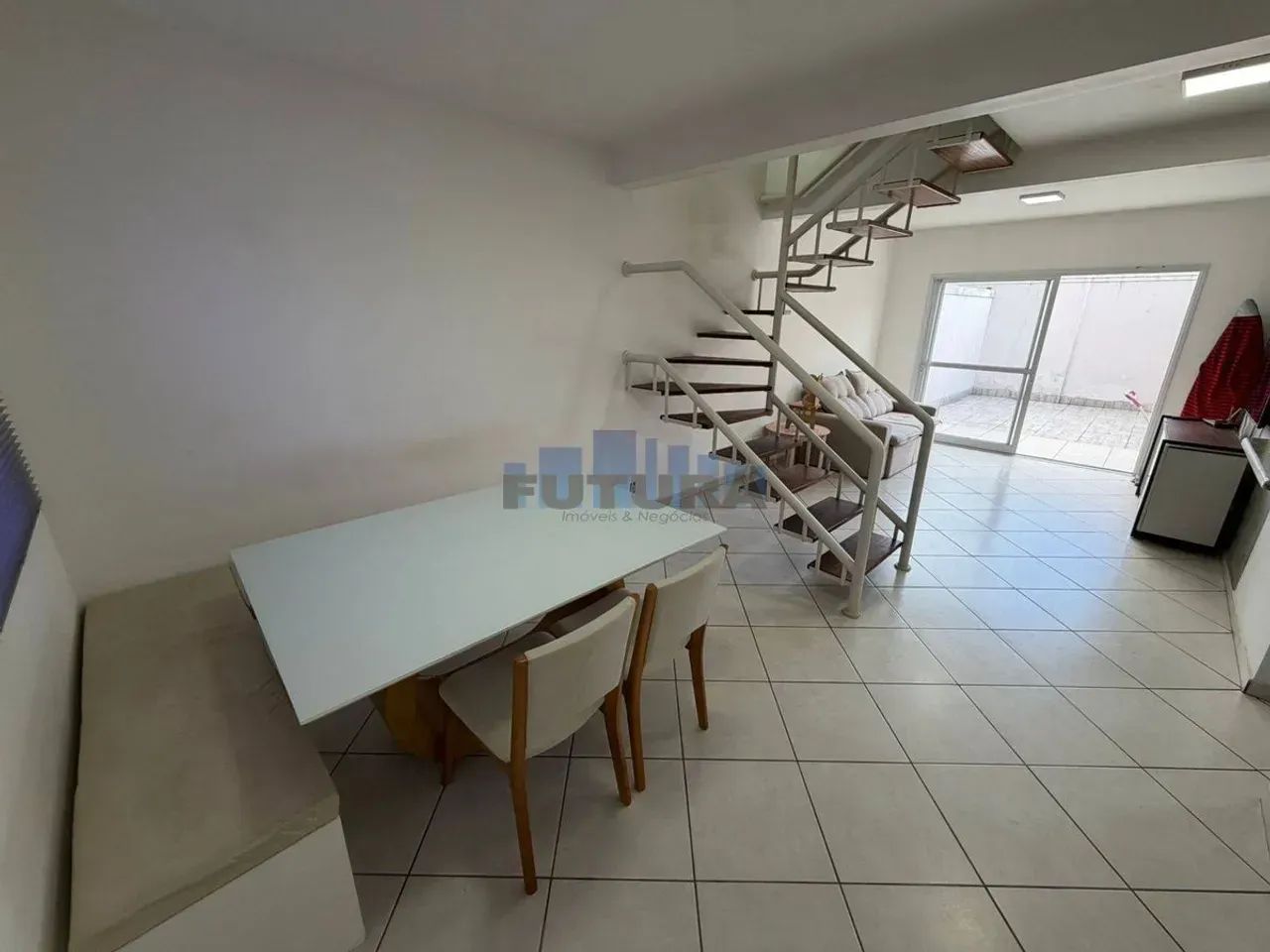 Excelente Casa Duplex com 03 Quartos em Condomínio Fechado, Morada de Laranjeiras, Serra/E - Foto 2