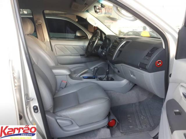 Toyota Hilux - Foto 6
