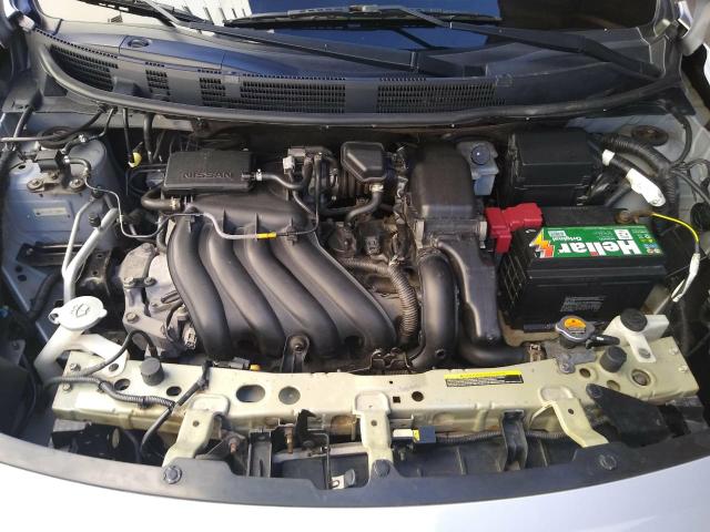 Nissan versa - Foto 10