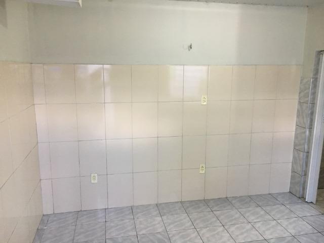 01 Quitinete próximo a UECE e ao Mercado Cometa da Avenida Dedé Brasil (Sillas Mungumba) - Foto 4