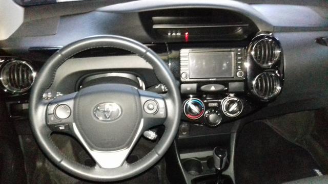 Toyota Etios platinum 1.5 automatico branco 2017/2018 - Foto 10