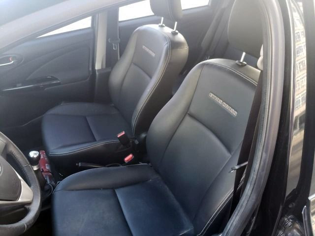Toyota Etios Cross 2016 com 14.000KM. Financiamento até 60x - Foto 4