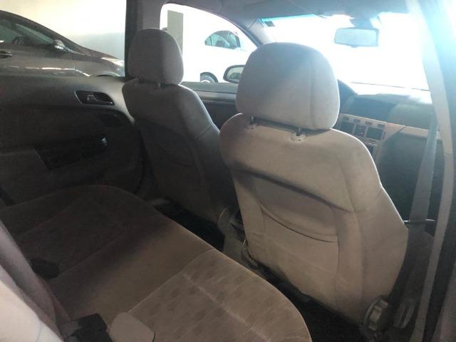 Vectra Elegan 2.0 Manual, carro em excelente estado de conservação!com kit gás - Foto 8