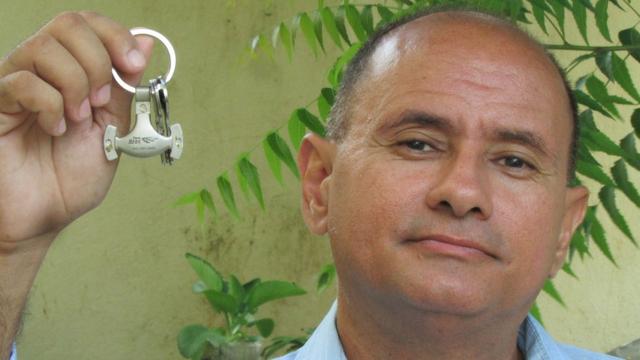 R$ 250 mil casa em Serra Talhada na AABB 6 x 31m 4 quartos 3 suites Financiada - Foto 2