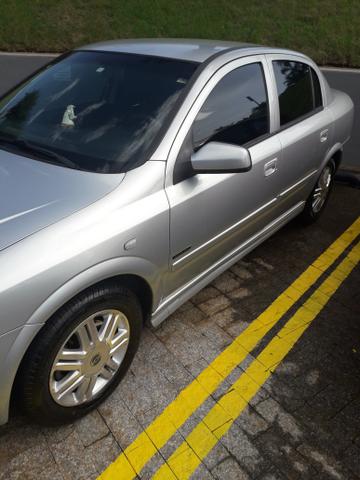 Astra troco por Hornet a partir 2007