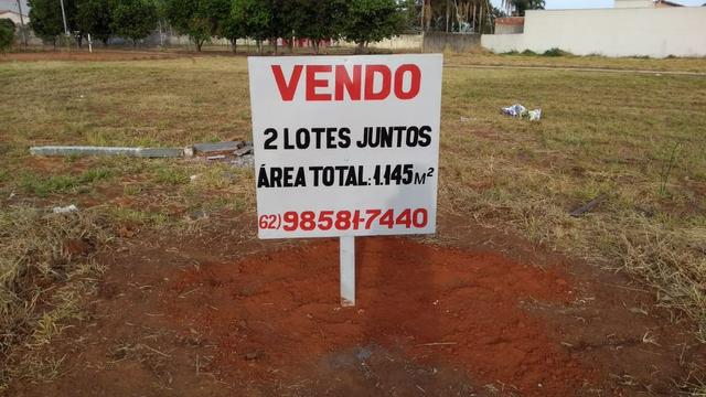 Área ao lado da COCA COLA