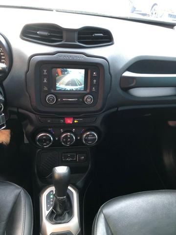 '' Praticamente Zero, Jeep Renegade Longitude 1.8 4X2 Automático 2017/2017 '' - Foto 13