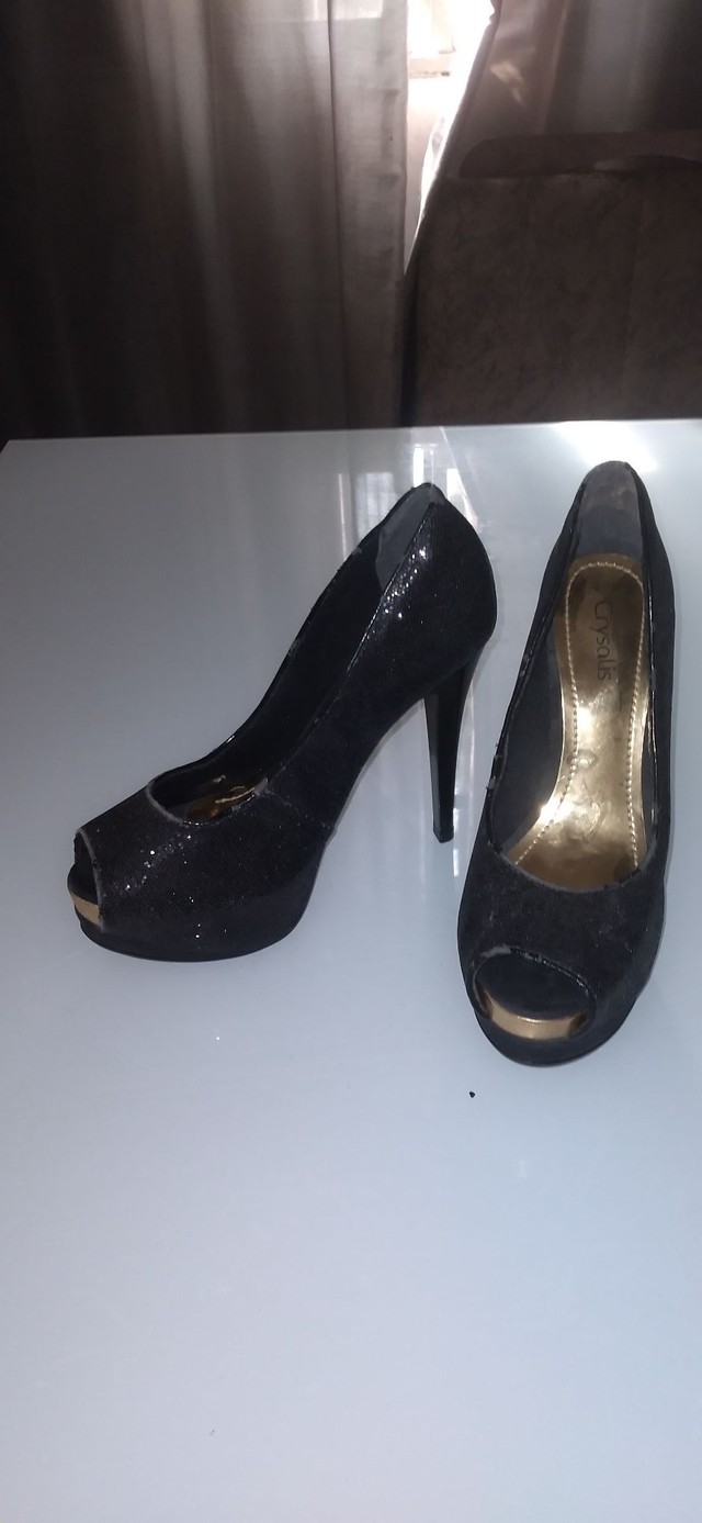 Sapato Marca Crisalys preto Nº 36 - Foto 2