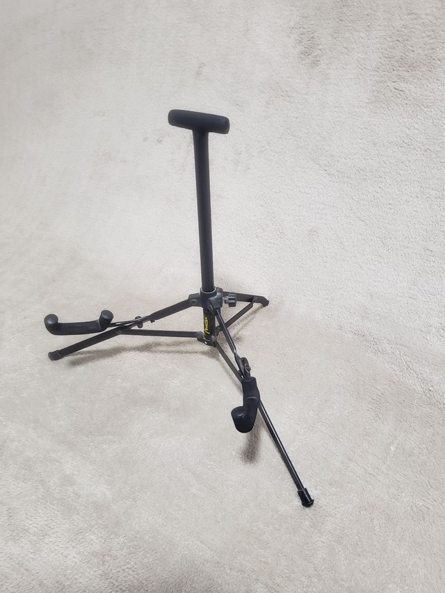 Suporte Fender para Guitarra ou Baixo (aceito trocas) - Foto 3