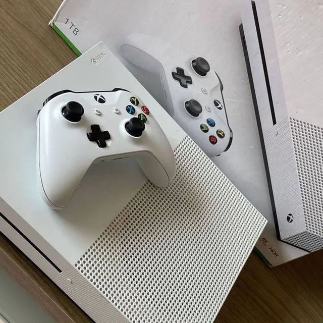 Xbox One S 1tb Seminovo + 2 Jogos Físicos Garantia E Nf