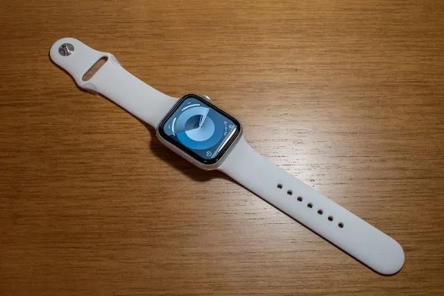 APPLE Watch SE 44 mm Prateado