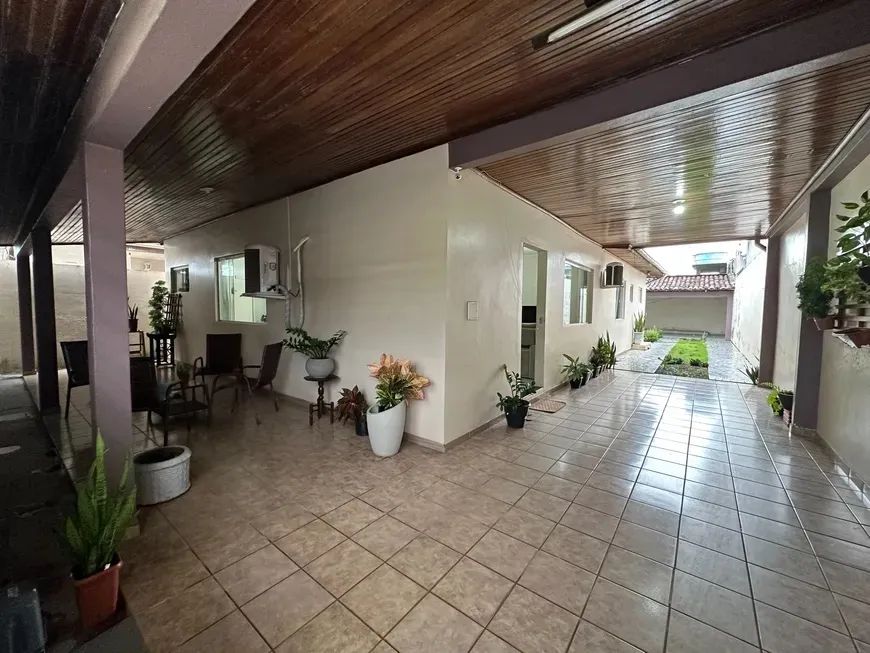 CASA A VENDA EM SANTA MARIA
