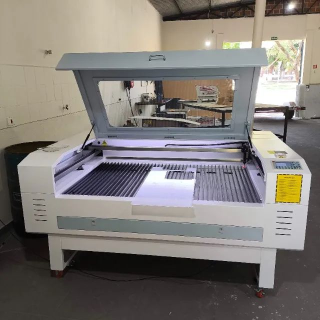 Maquina Laser Co2 p/ Corte e Gravação 100W 1400x900mm - Foto 6