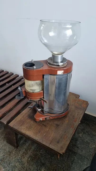 Antigo Moinho para Grãos de Café Anos70 para Colecionadores - NÃO FUNCIONA  - Foto 2