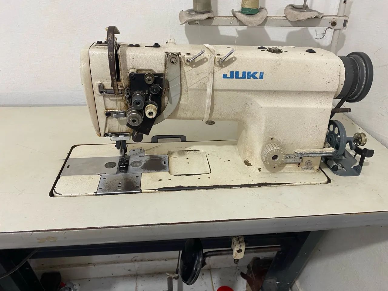 Máquina Duas Agulhas com desligamento