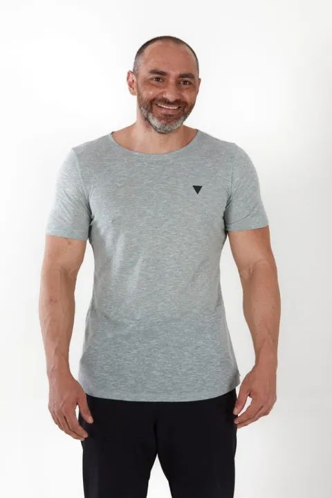 Camiseta Básica Unisex Rebell Verde - Foto 4