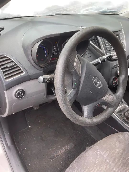 HYUNDAI HB20S 1.6M COMF 2015 2016 sucata somente para retirada de peças  - Foto 4