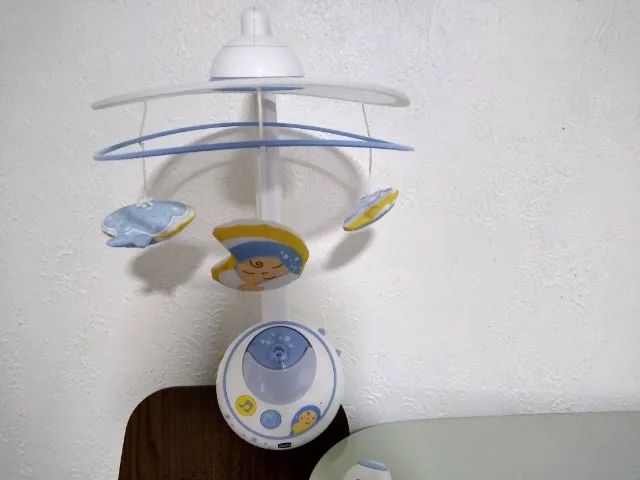 Móbili Magia da Chicco com controle remoto - Foto 4