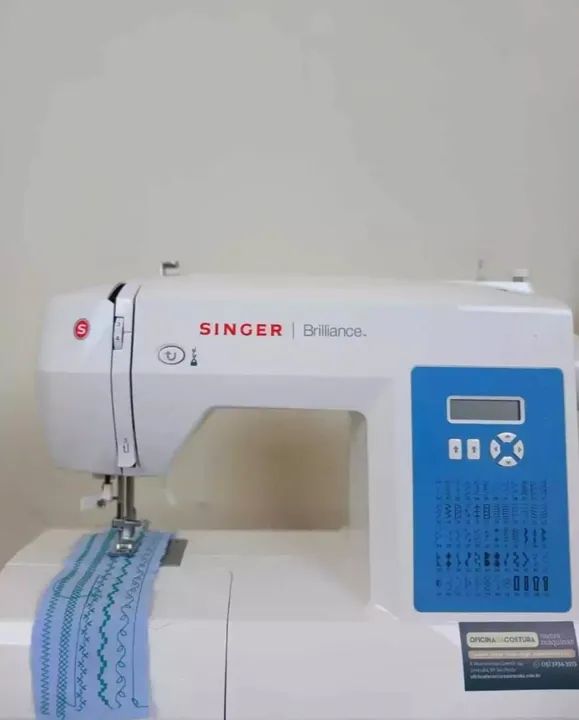 Máquina de costura Singer Brilliance 6160