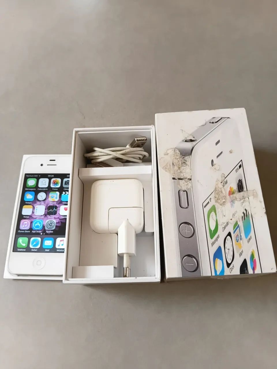 Apple iPhone 4S 8GB Branco usado colecionador - Celulares e