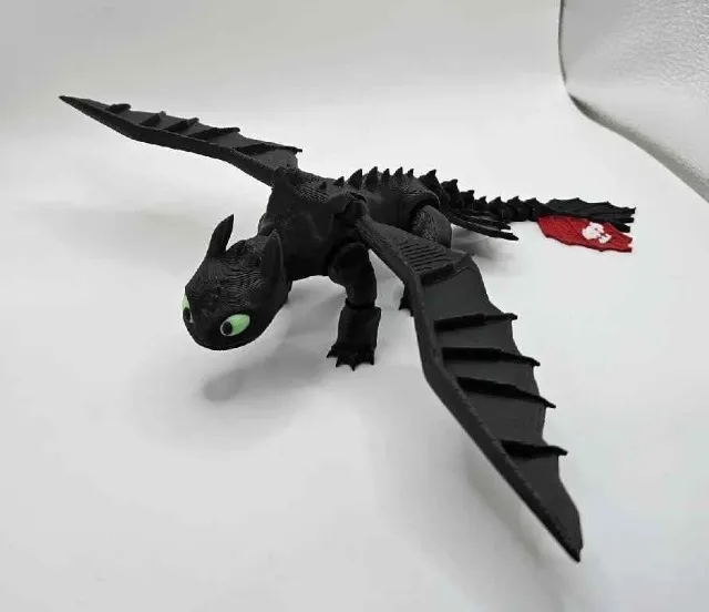 Dragão Banguela Articulado