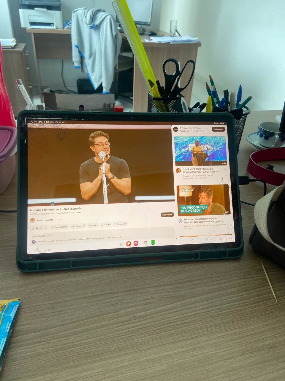 Tablete Samsung (tela original e trincada) tamanho display 11.4 