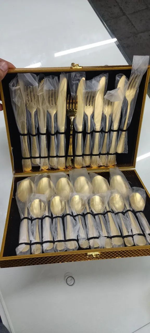 Conjunto talheres 24 peças DOURADO ( qualidade é elegância) - Foto 2