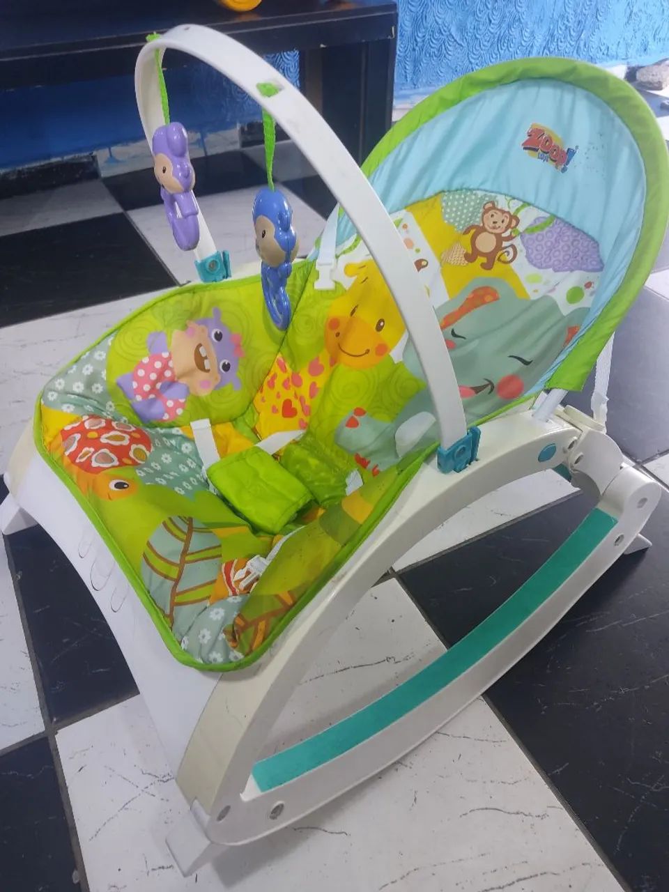 Cadeirinha de Balanço Infantil com Brinquedos - Foto 3