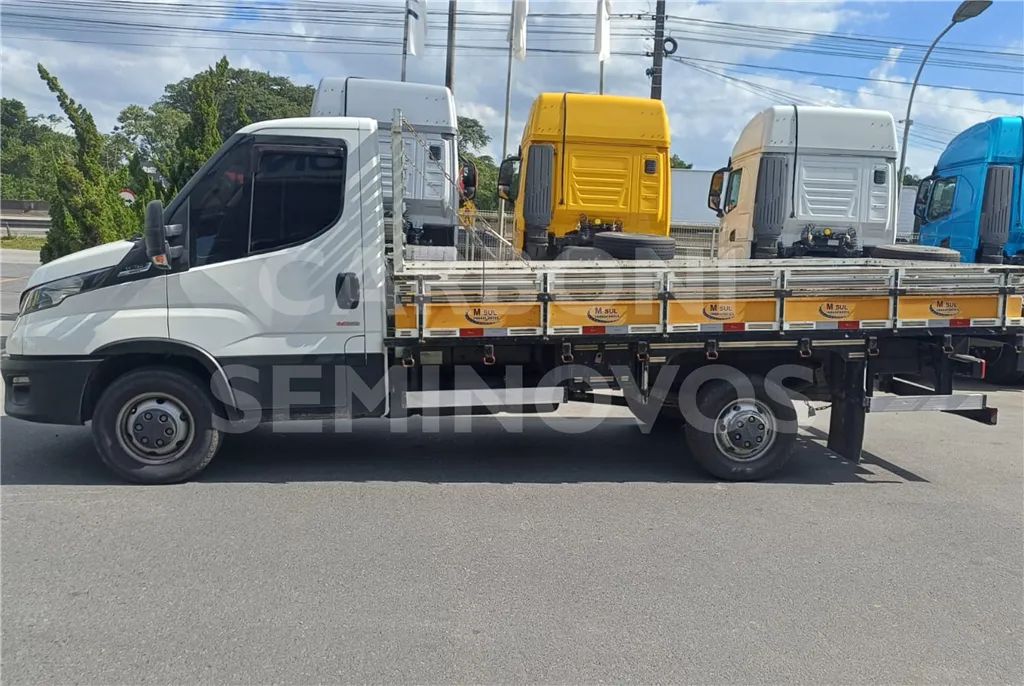 IVECO DAILY 35-160 LONGO E6 4X2 2022/2023 - Foto 6