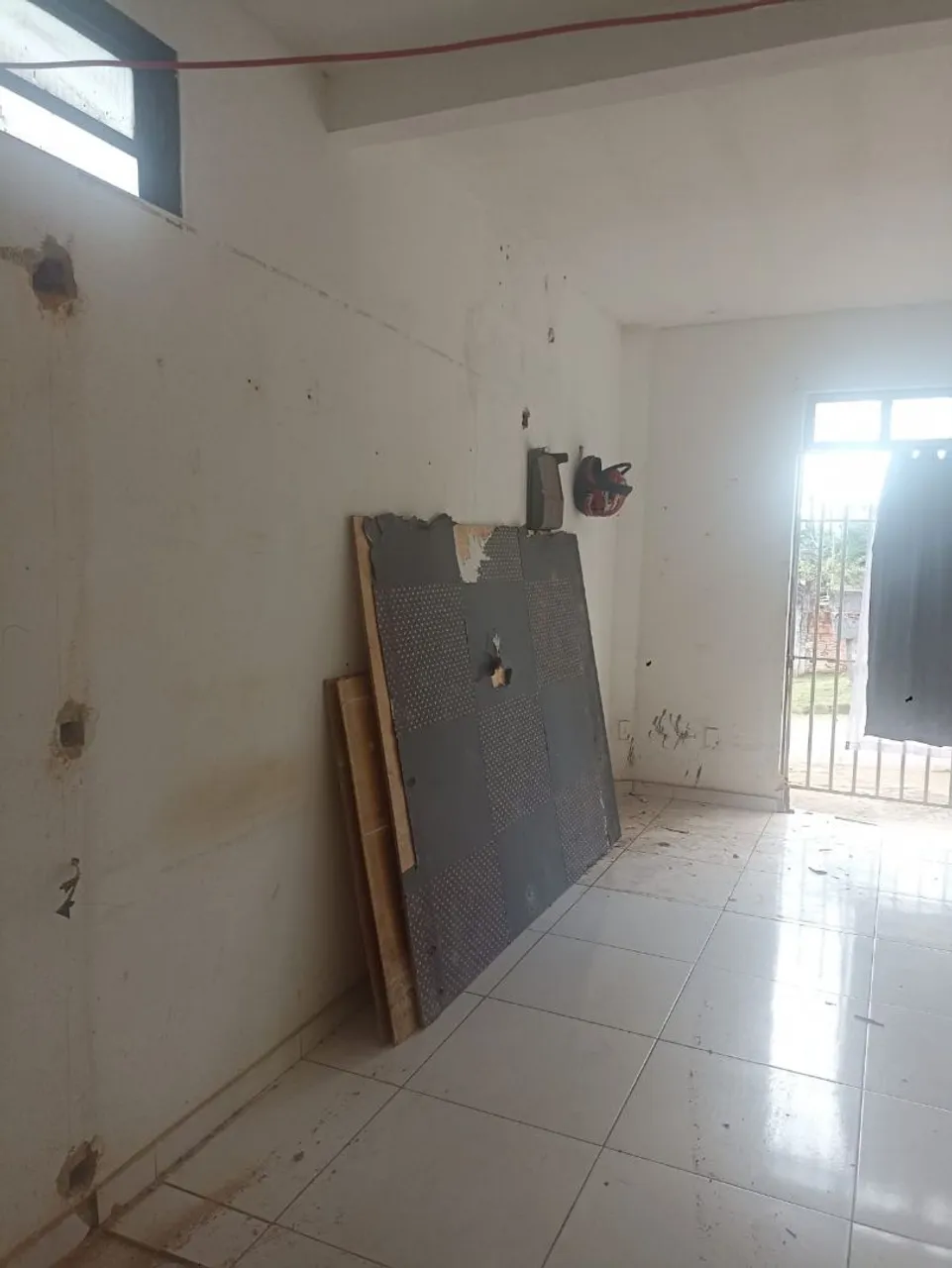 Alugo sala comercial no Olaria