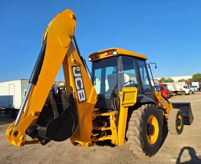 Retroescavadeira JCB 2016 - Foto 4