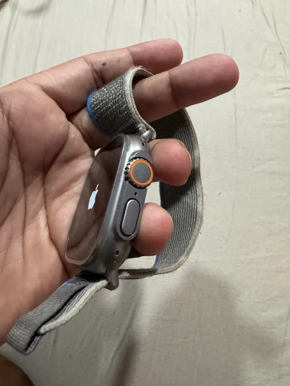 Apple Watch Ultra 49mm leia