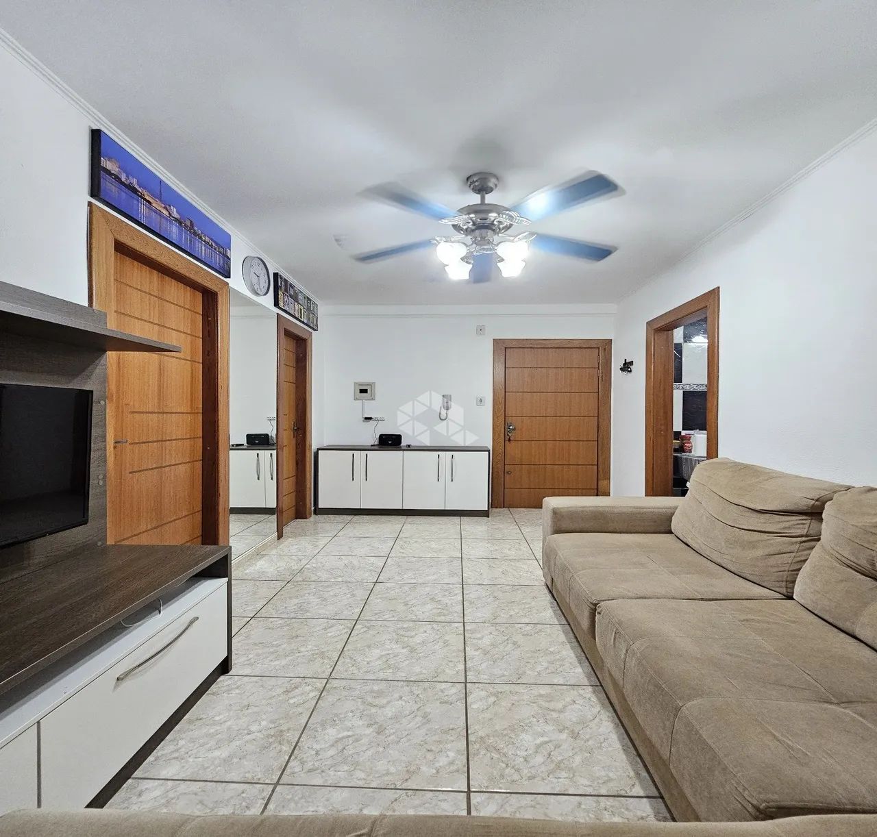 Apartamento Mobiliado 1 dormitório, com vaga de Garagem, Humaitá, Porto Alegre - Foto 4