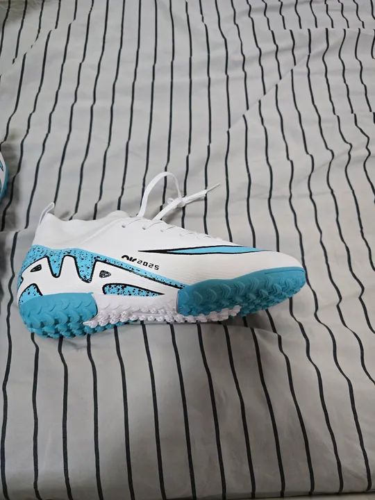 Chuteiras Futebol Society - Tamanho 40 (Não é Nike !) - Foto 3