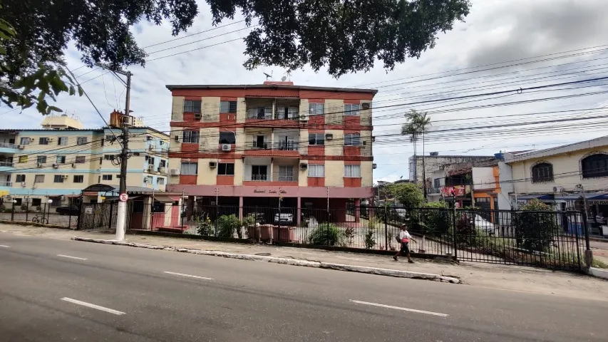 Condomínio residencial Lourdes Caldas, 2/4, 1 vaga de garagem.