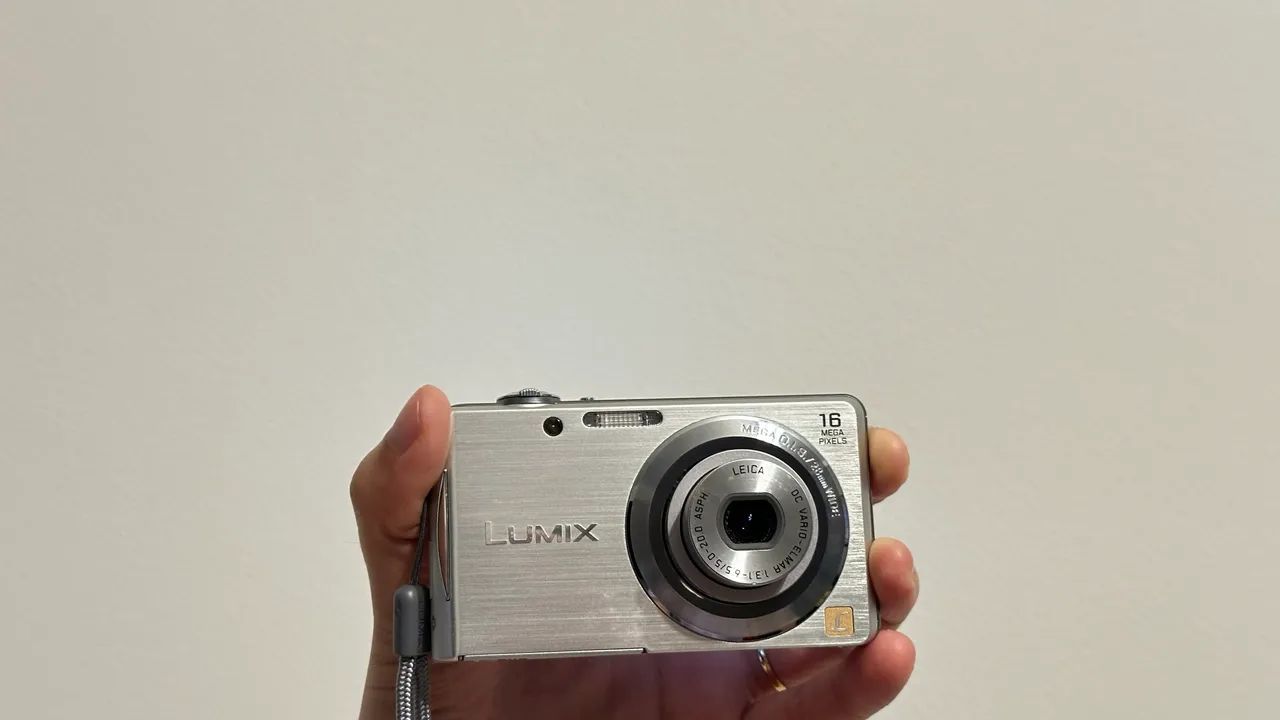 Câmera Lumix (Panasonic) DMC-FH5 16MP